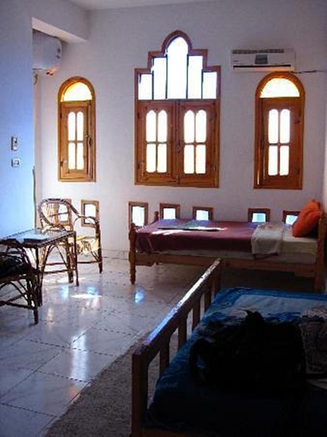 El Fayrouz Hotel Luksor Dış mekan fotoğraf