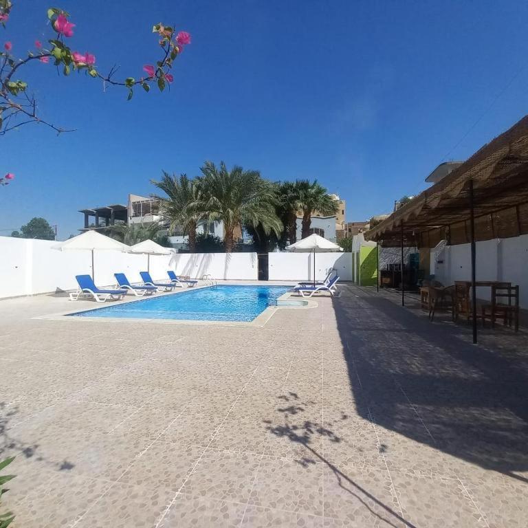 El Fayrouz Hotel Luksor Dış mekan fotoğraf