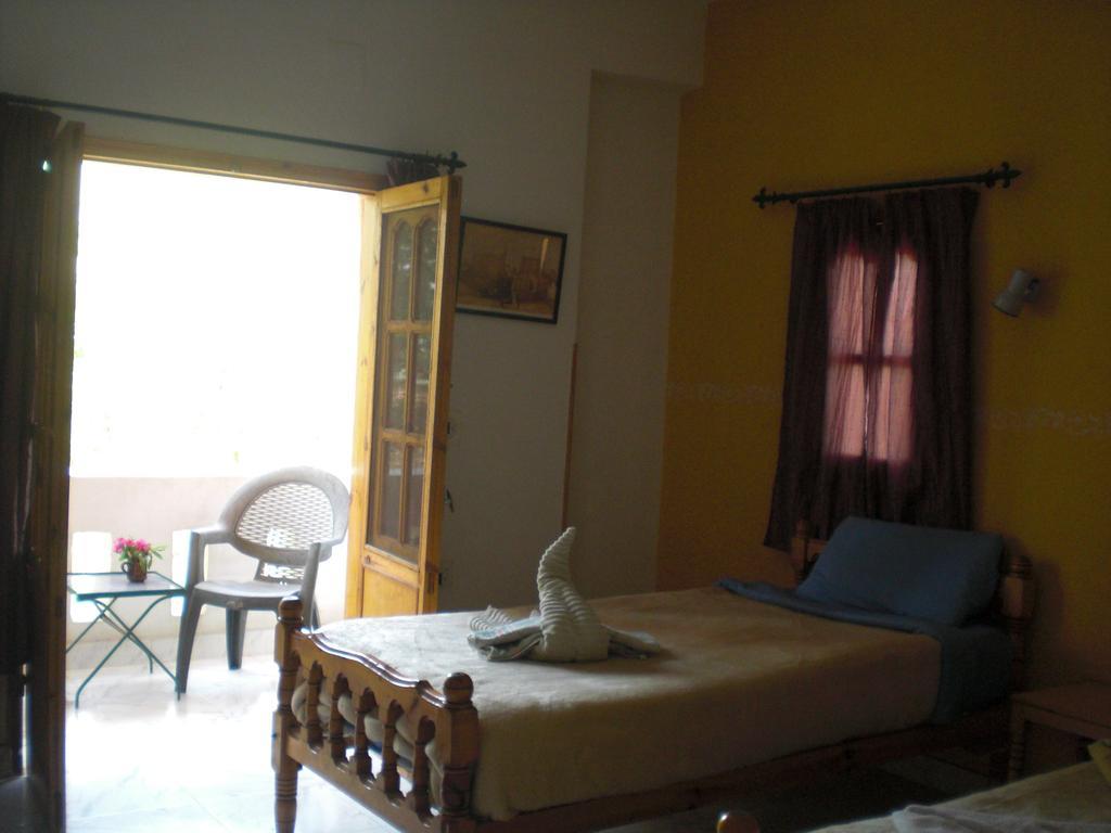 El Fayrouz Hotel Luksor Oda fotoğraf
