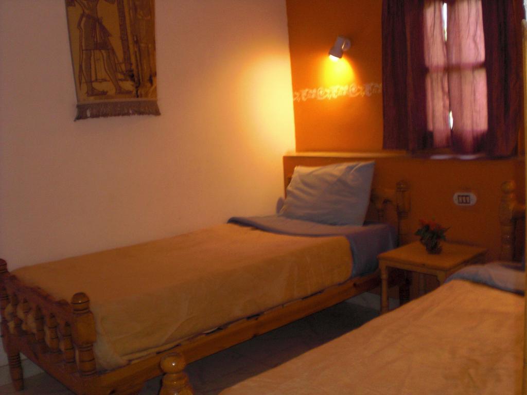 El Fayrouz Hotel Luksor Oda fotoğraf