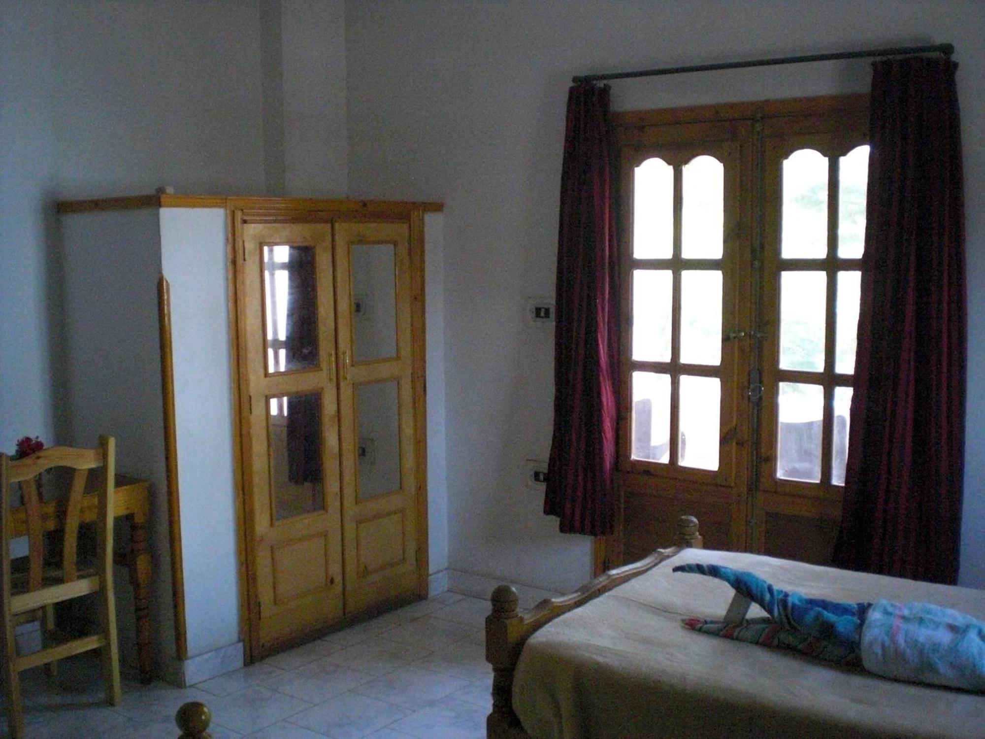El Fayrouz Hotel Luksor Dış mekan fotoğraf
