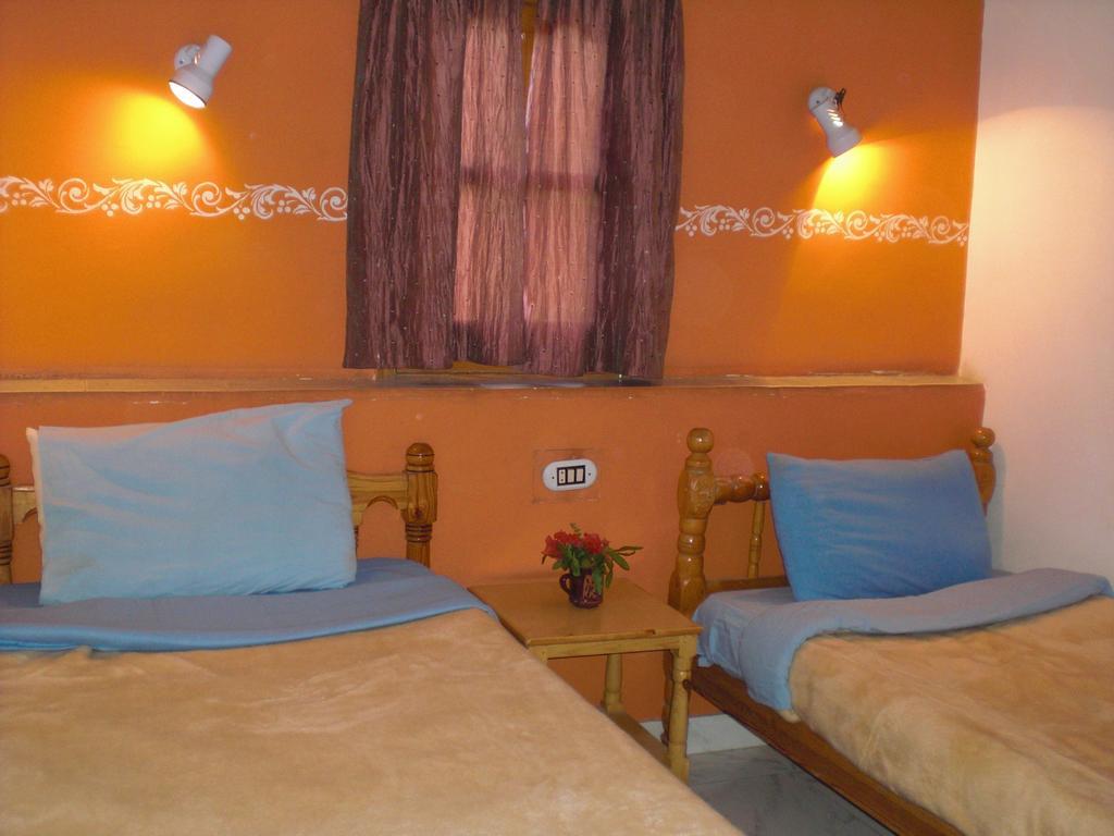 El Fayrouz Hotel Luksor Oda fotoğraf